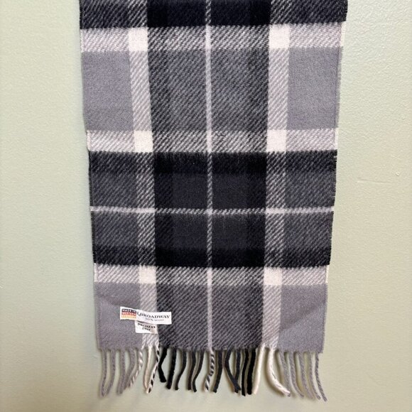 Vintage The Broadway Wool Scarf Plaid Tartan Gray Black Western Germany Academia - Picture 11 of 15